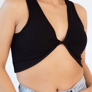 Black Twist Front Crop